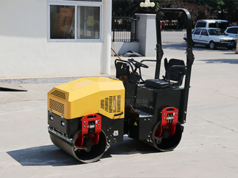 小型壓路機(jī)哪家好？速來圍觀